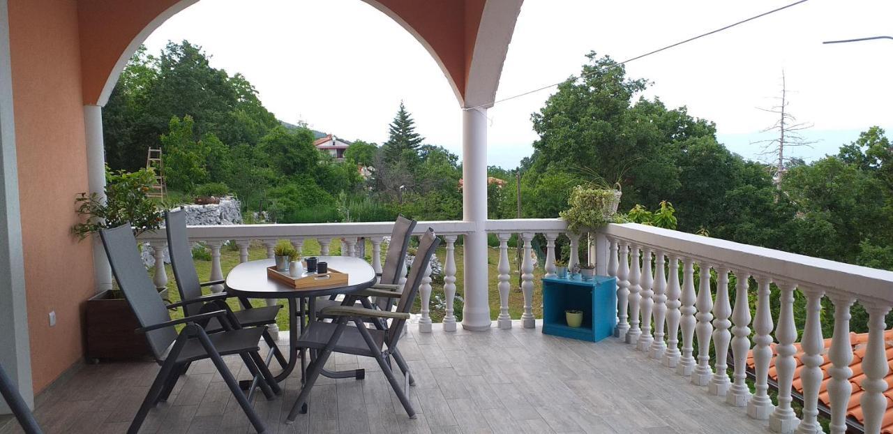 Jovich Apartments 3 Mošćenička Draga Buitenkant foto